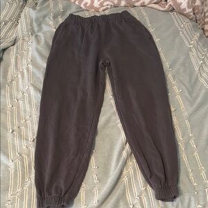 Great Hollister Sweatpants (Size small)